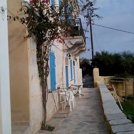 Apartment Yannis' Seaview Studio *